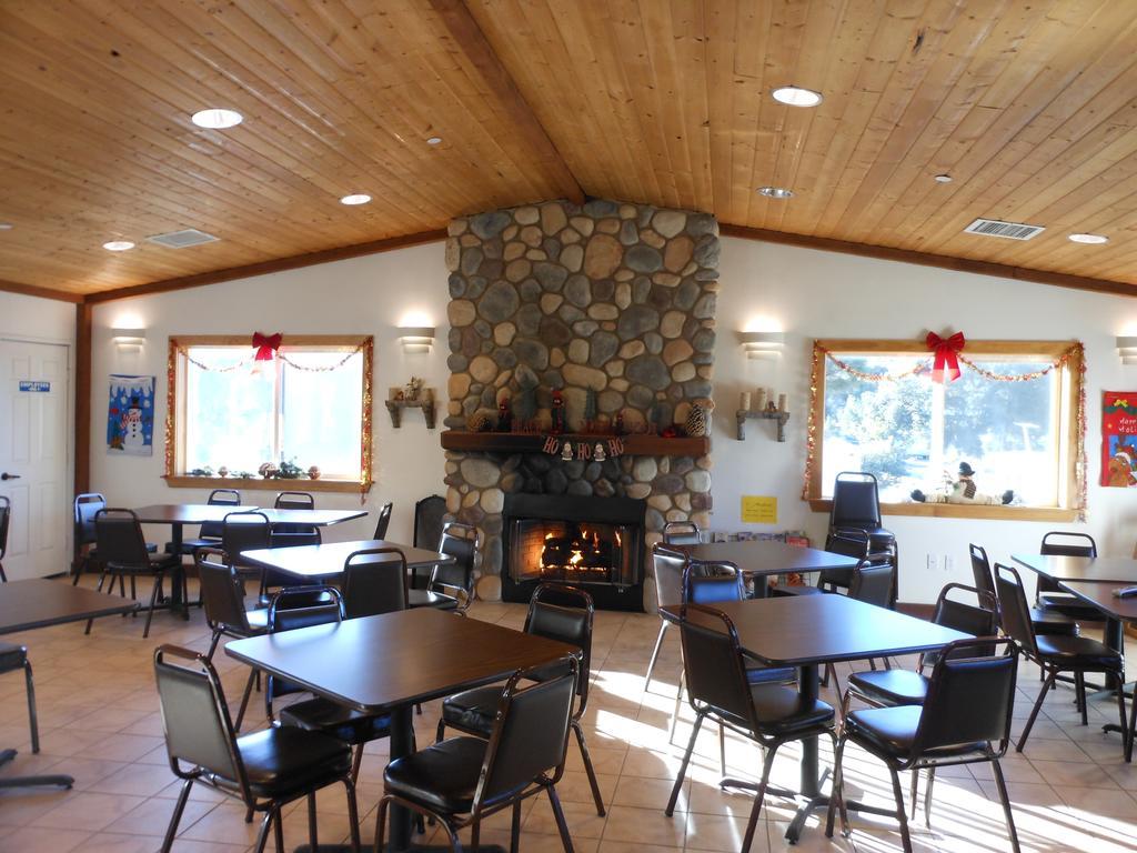 Oakzanita Springs Camping Resort Cabin 1 Descanso Zewnętrze zdjęcie